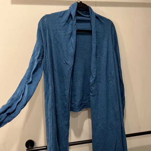 Moda International cardigan sweater/wrap blue. Size M. - Picture 2 of 4